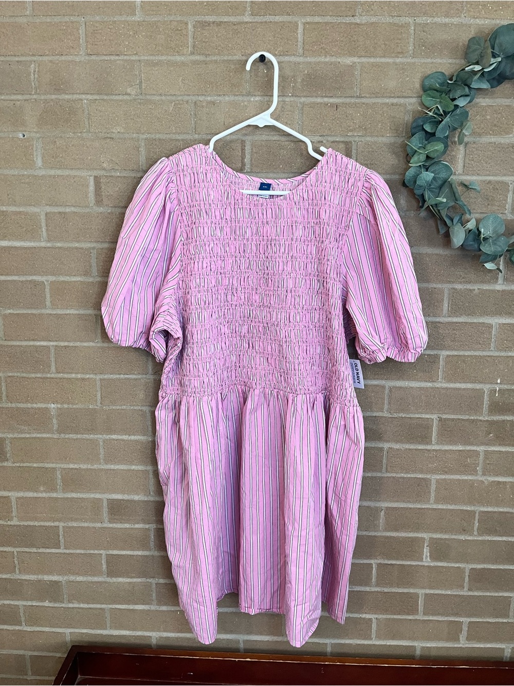Old Navy Pink Striped Smocked Puff Sleeve Mini Dress